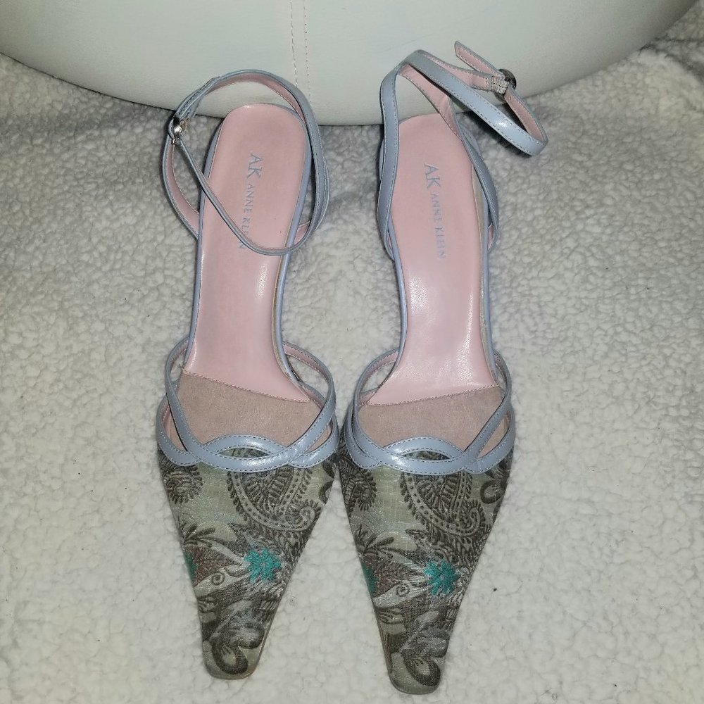 Anne Klein, Size 10 Multi-Colored Shoe